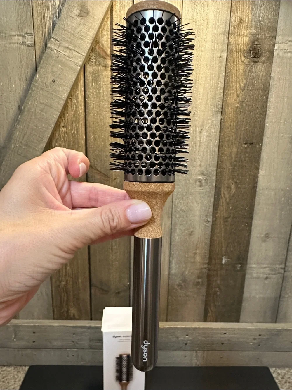New Genuine Dyson Supersonic 35mm Vented Barrel Round Hair Brush in Box